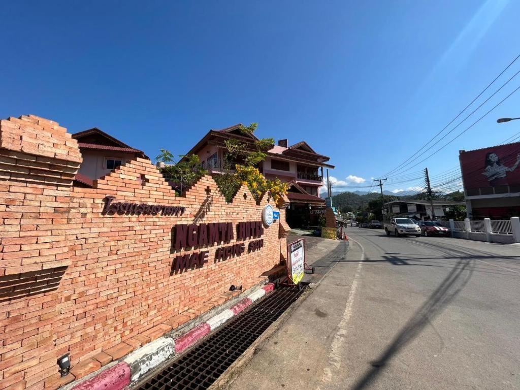 Ngamta Hotel Mae Hong Son Exterior photo